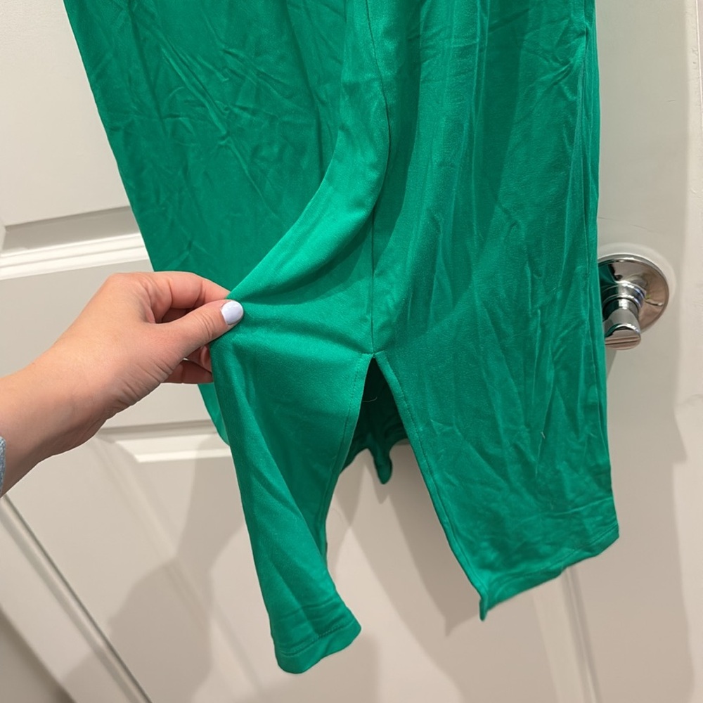 Lilly Pulitzer • Odella V-neck Midi Dress in Brazilian Green - Picture 9 of 14